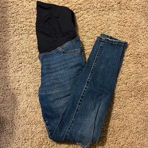 Ingrid & Isabel maternity jeans